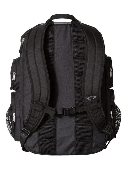 Oakley 30L Enduro 2.0 Backpack, One Size, Blackout - MCI SPORTS