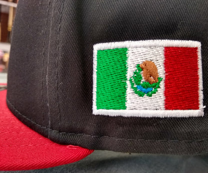 Embroidered Shield and flag SnapBack Mexico Black - Red Hat Peligro Sports