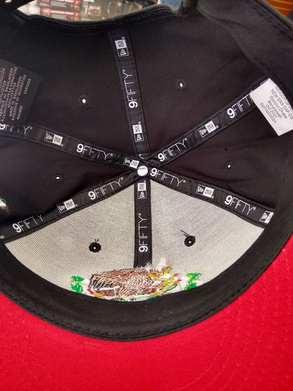 Embroidered Shield and flag SnapBack Mexico Black - Red Hat Peligro Sports