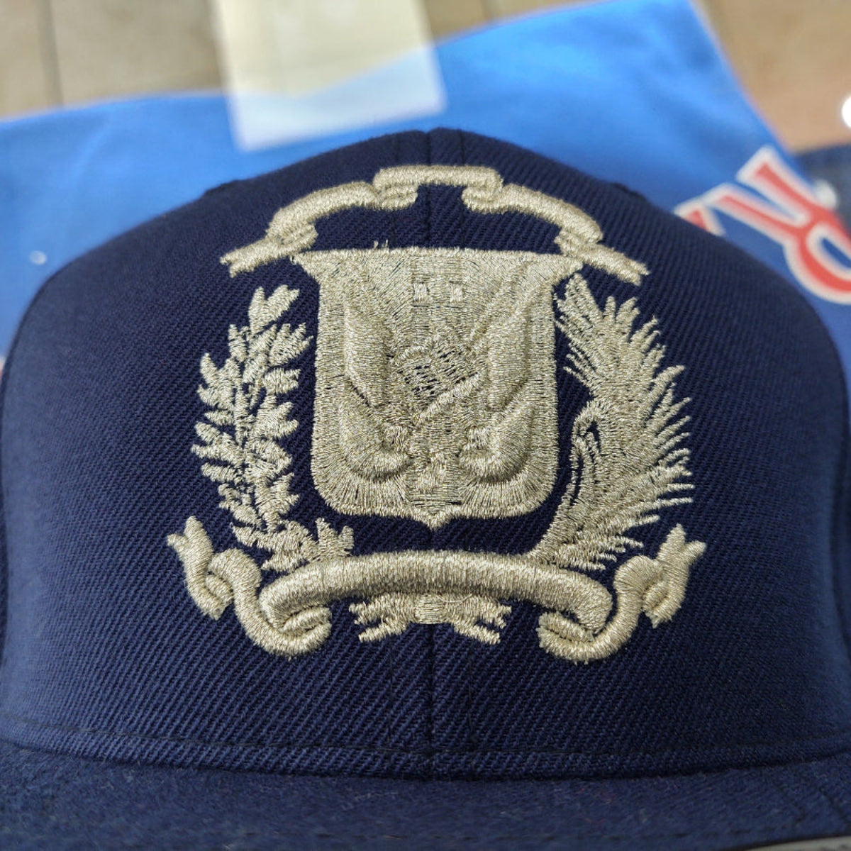 Escudo Republica Dominicana - Dominican Snapback Navy Blue - Metallic SilverHat Peligro Sports