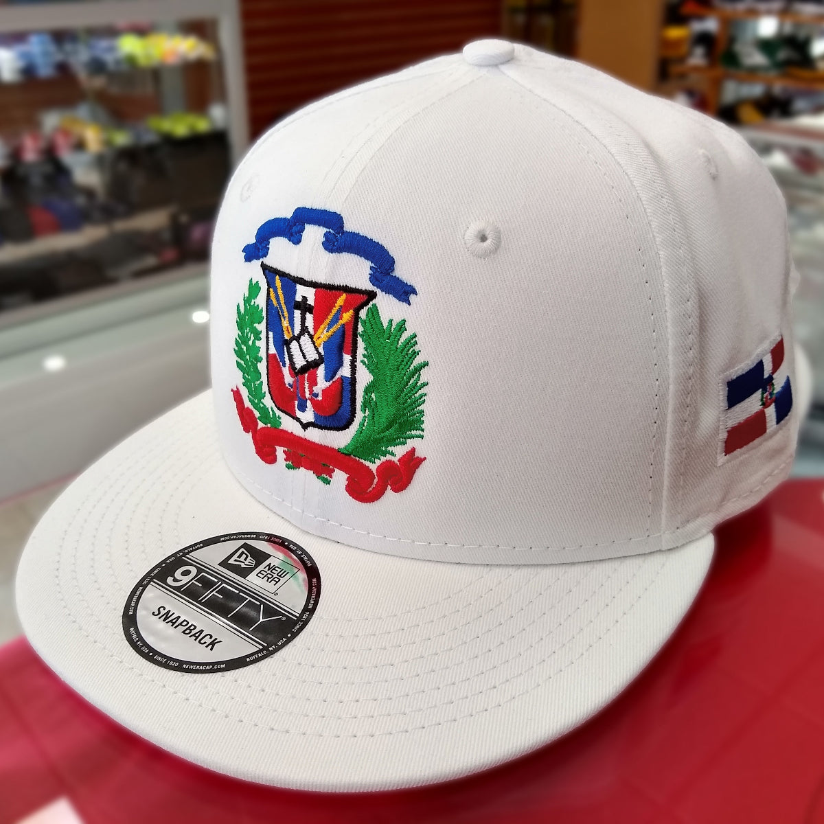 Escudo Republica Dominicana - Dominican Snapback White - Full Color Hat Peligro Sports