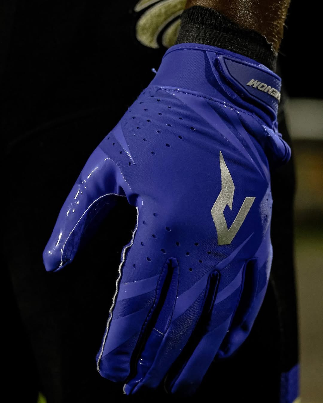 Phenom Elite VPS5 Youth Football Gloves - Team Colors Phenom Elite Brand