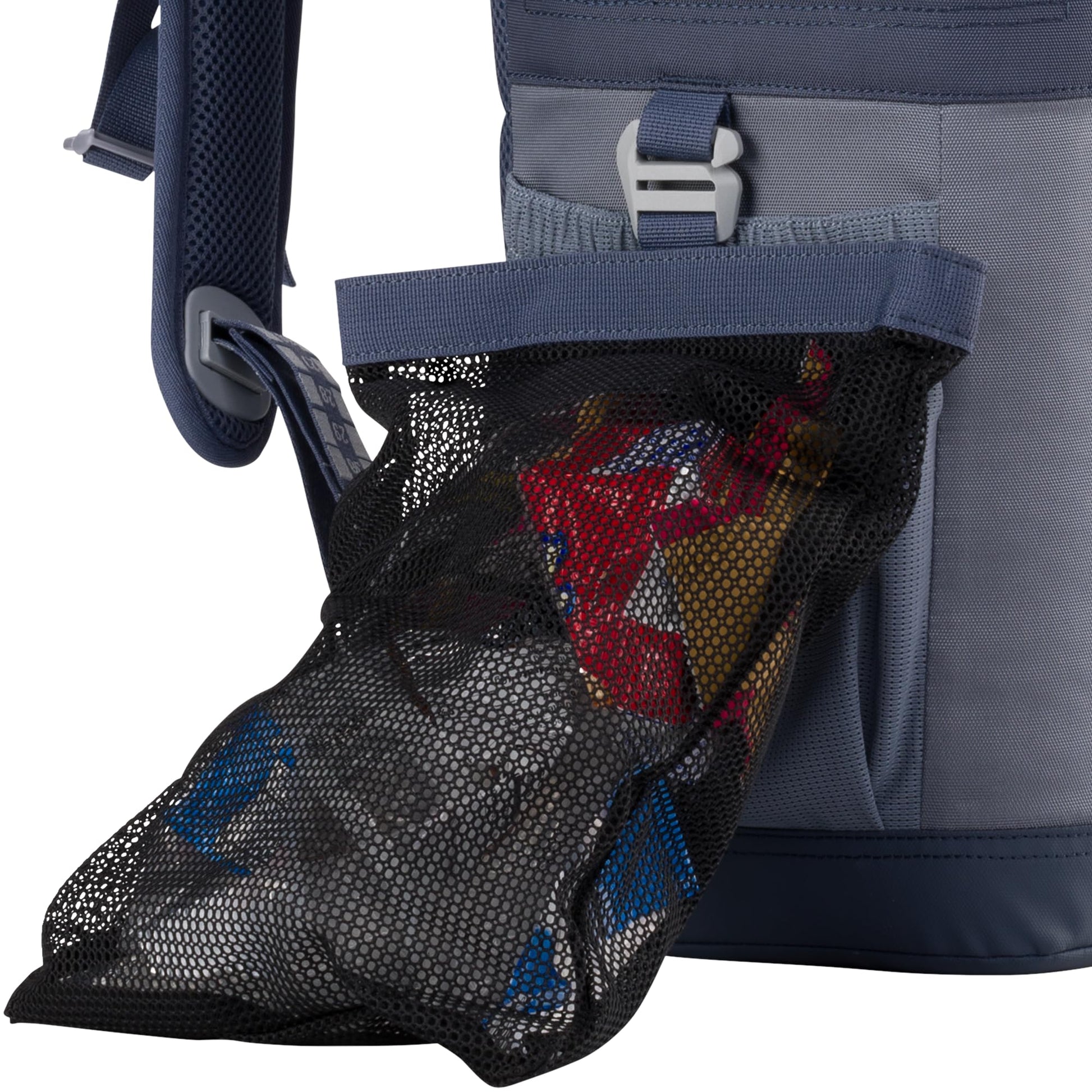 Under Armour 25 Can Backpack Cooler, Travel Cooler, Beach, Sports Events, Picnic & More - MCI SPORTS