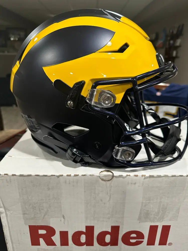 Michigan Wolverines Full Size Authentic SpeedFlex Helmet Painted Wings - NCAA Break4Sports & Collectibles, LLC